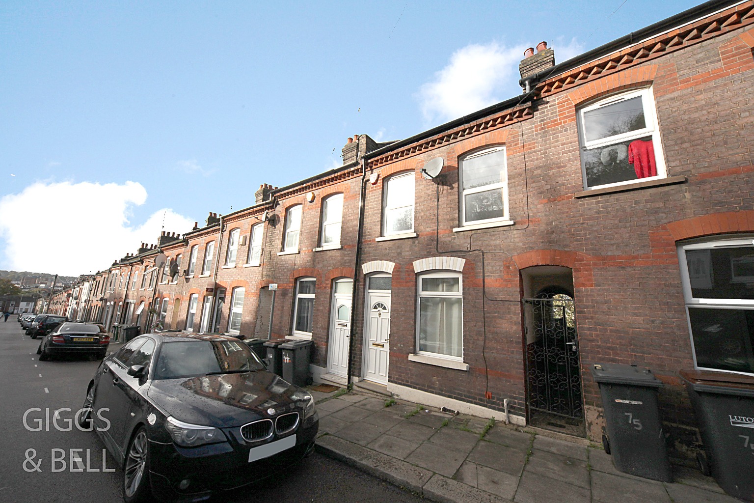 2 bed terraced house for sale in Hartley Road, Luton, LU2 