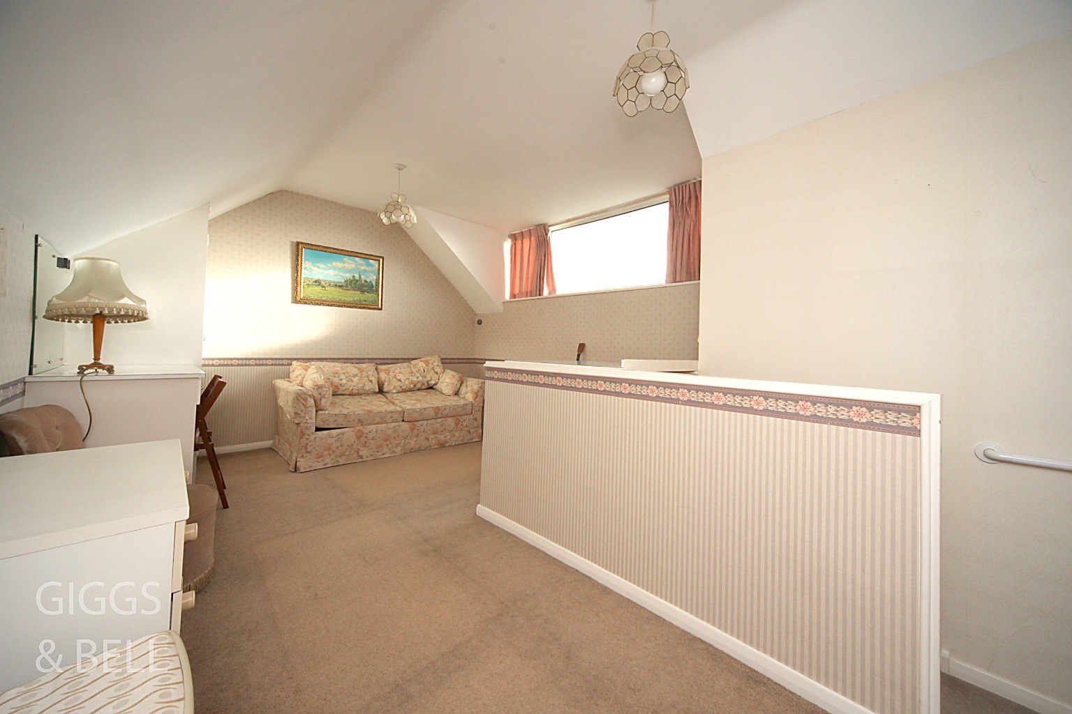 4 bed semi-detached house for sale in Bushmead Road, Luton  - Property Image 12