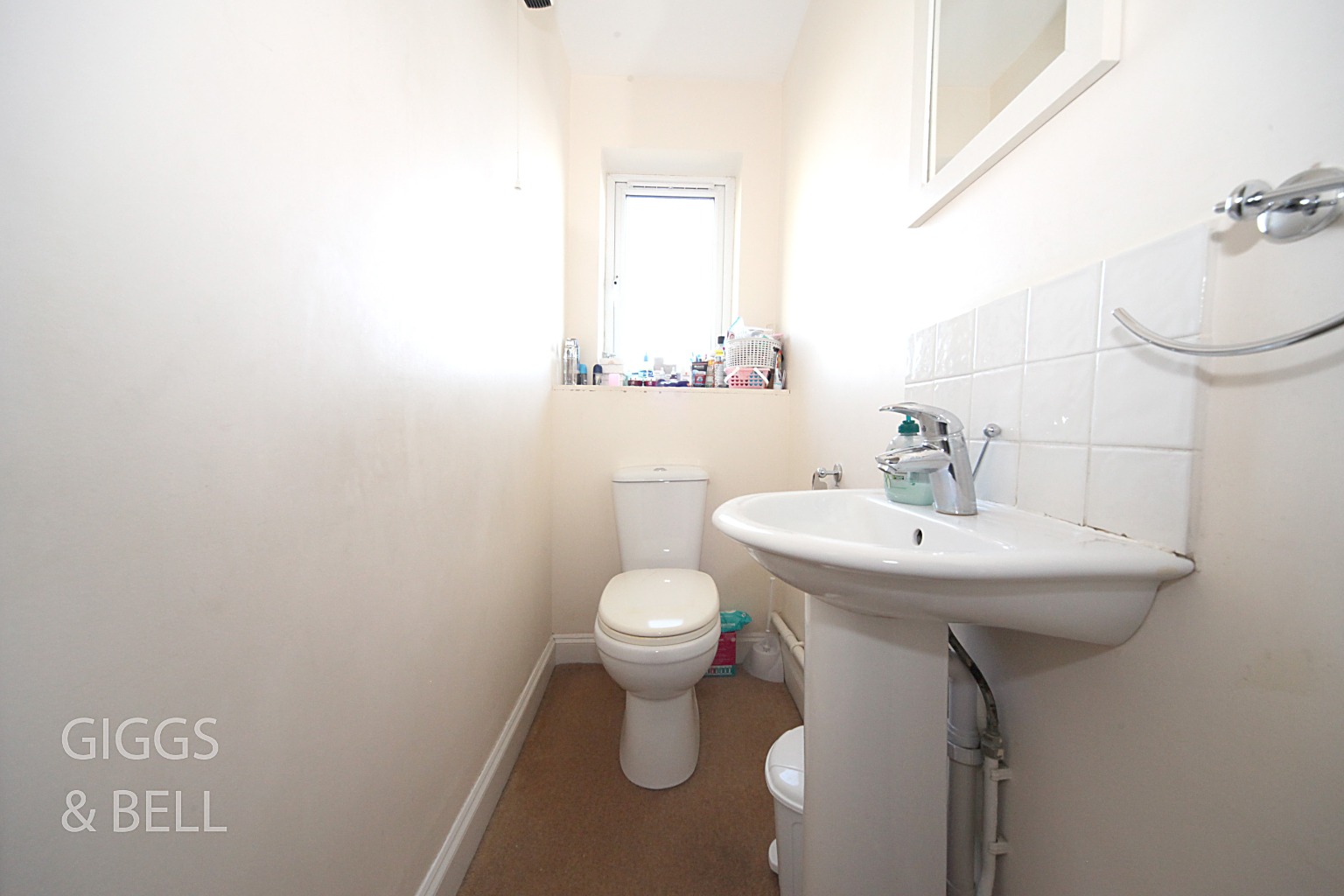 2 bed flat for sale in Albert Road, Luton 5