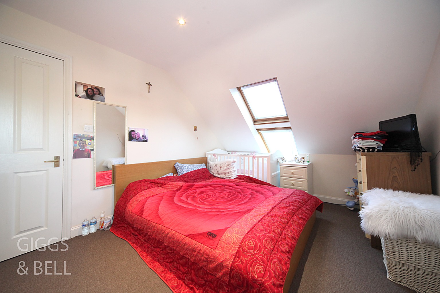 2 bed flat for sale in Albert Road, Luton  - Property Image 7