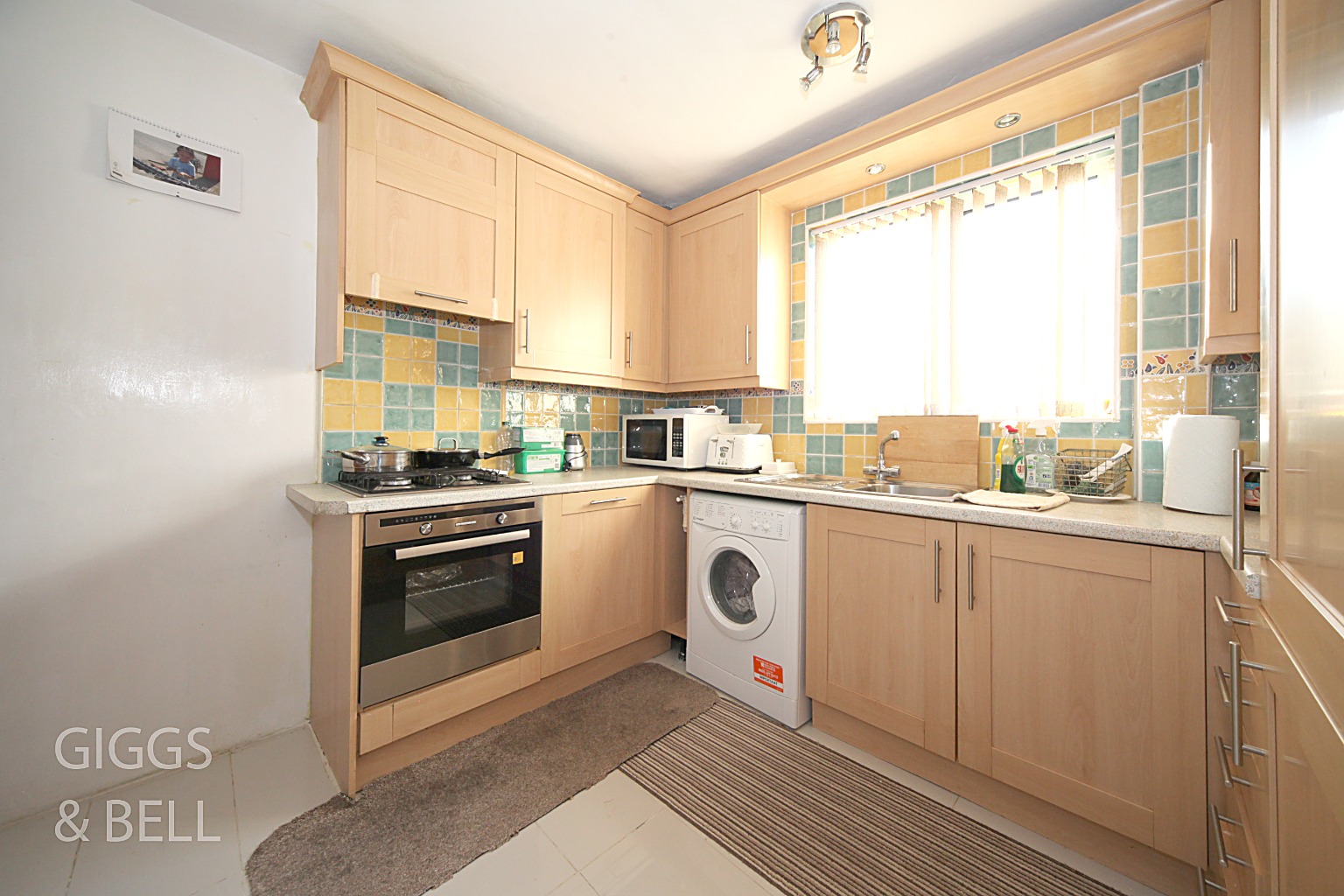 3 bed semi-detached house for sale in Brunel Road, Luton  - Property Image 4