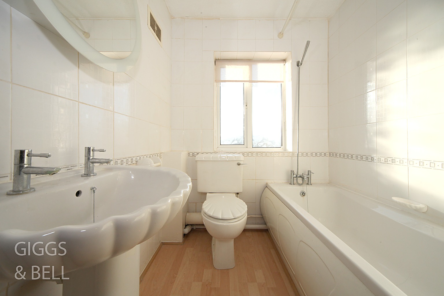 2 bed semi-detached house for sale in Linbridge Way, Luton  - Property Image 10