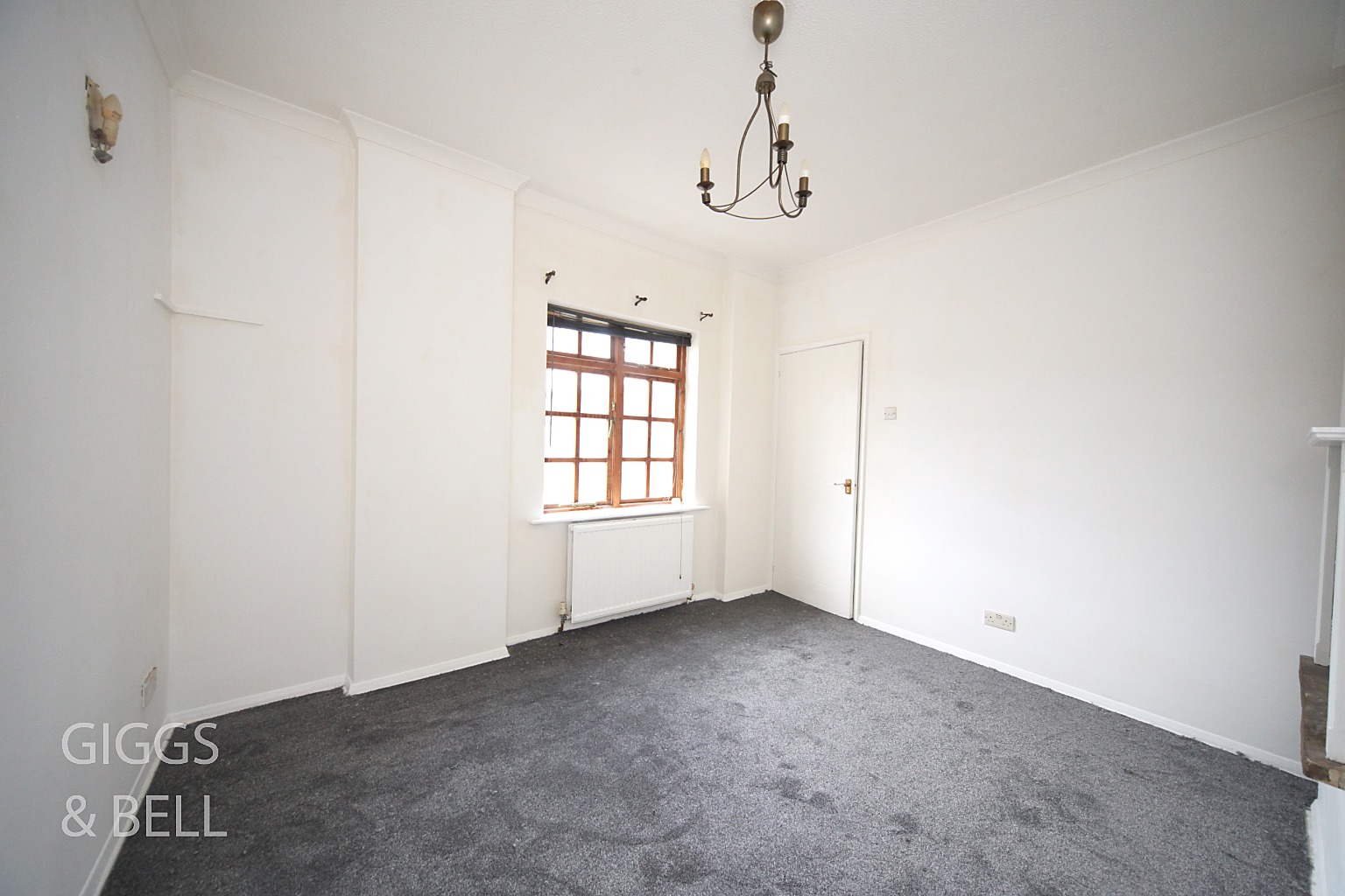 2 bed detached house for sale in Clarendon Road, Luton 4
