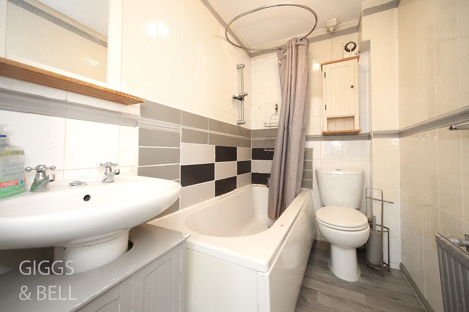 2 bed detached house for sale in Clarendon Road, Luton 10