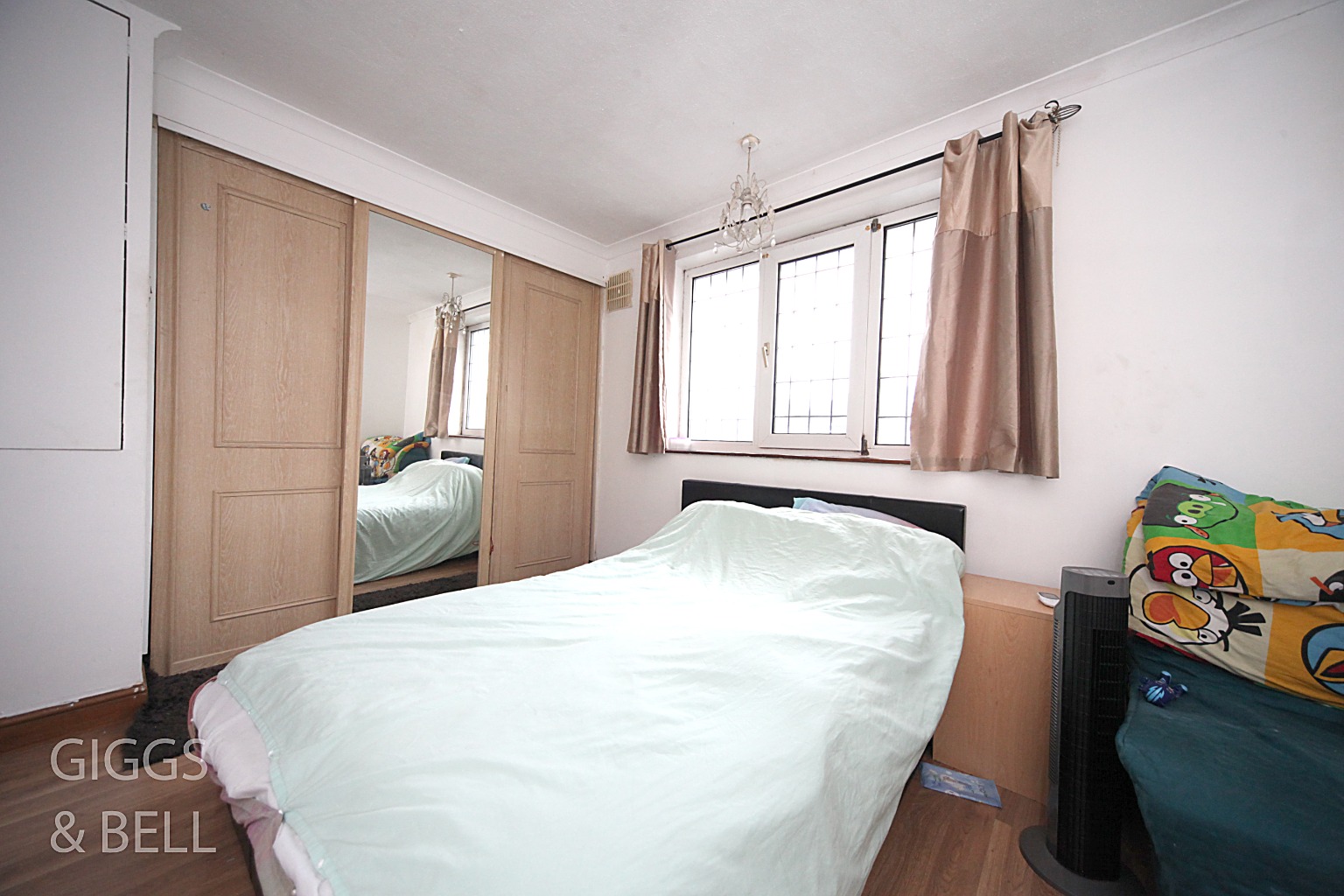 2 bed terraced house for sale in Peartree Road, Luton 7