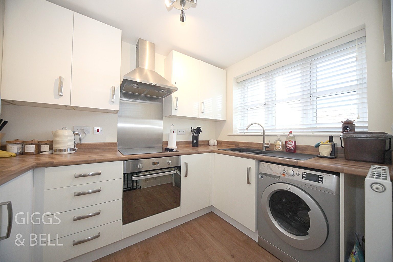 2 bed semi-detached house for sale in Wilson Close, Hitchin 5
