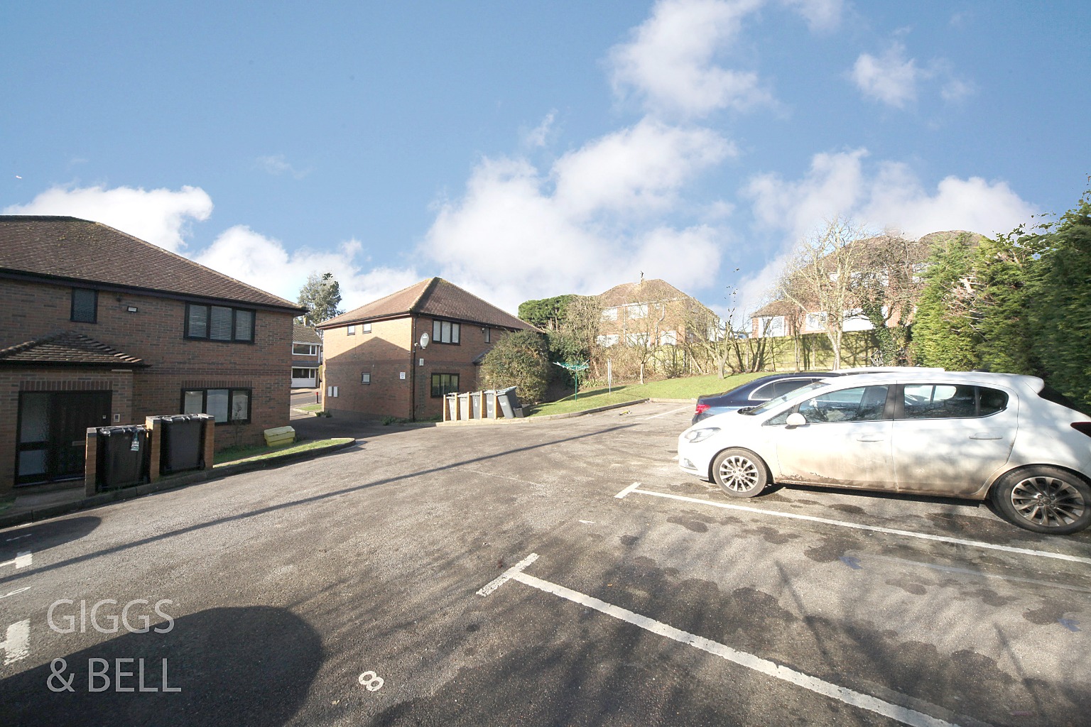 1 bed flat for sale in Mistletoe Hill, Luton  - Property Image 9