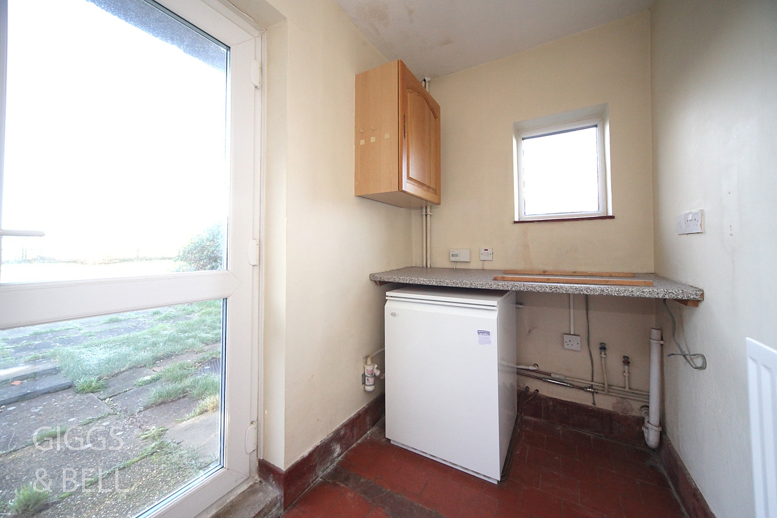 3 bed cottage for sale in West Street, Luton 6