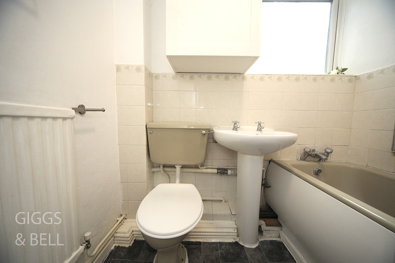 2 bed flat for sale in Richmond Hill, Luton  - Property Image 12