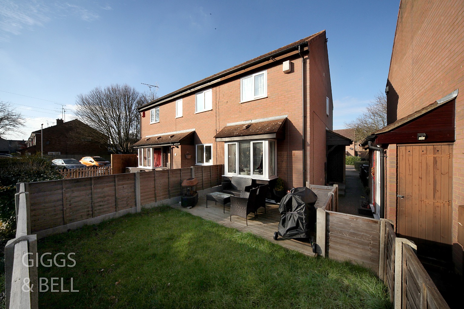 2 bed terraced house for sale in Copperfields, Luton, LU4 