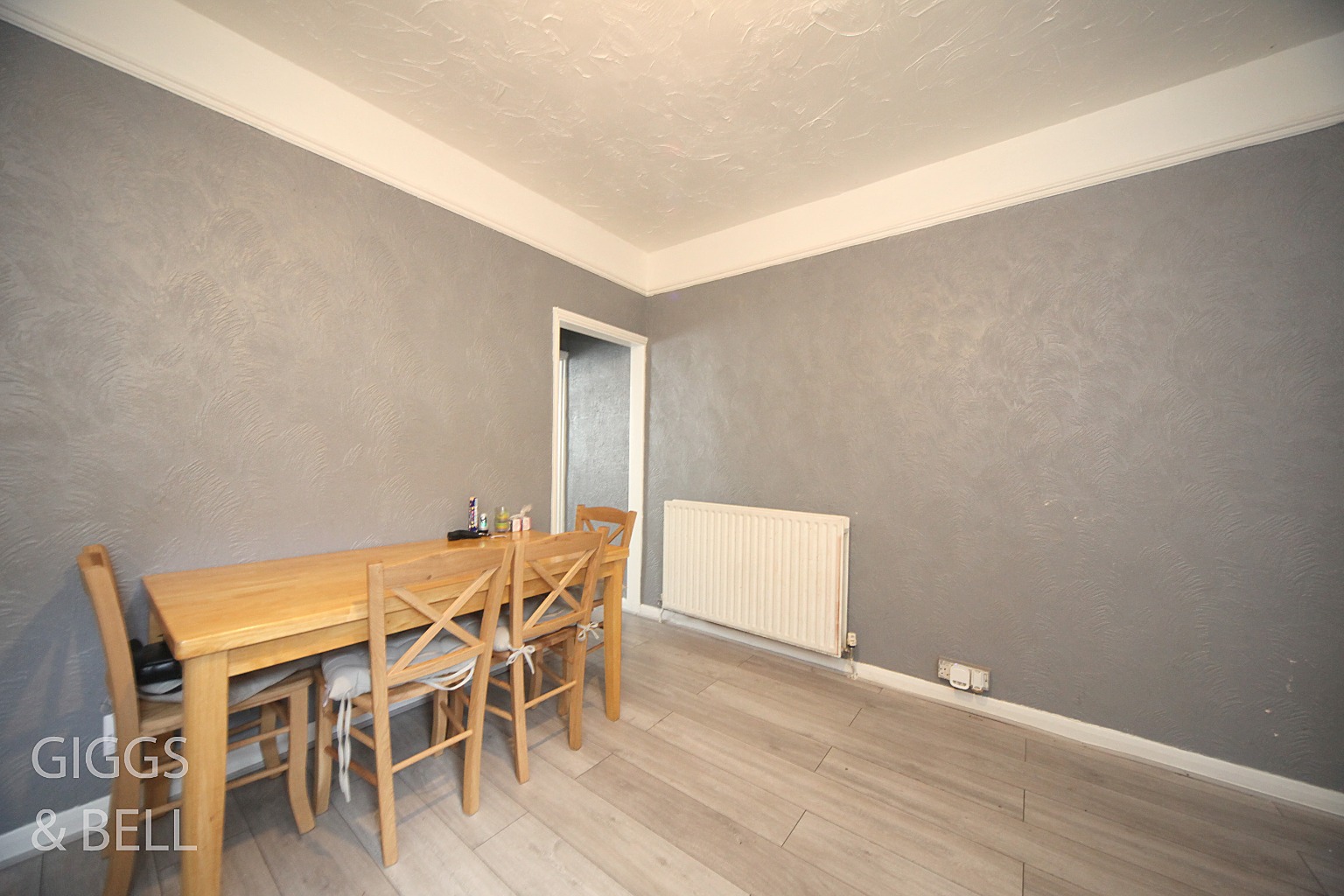 2 bed terraced house for sale in Salisbury Road, Luton 10