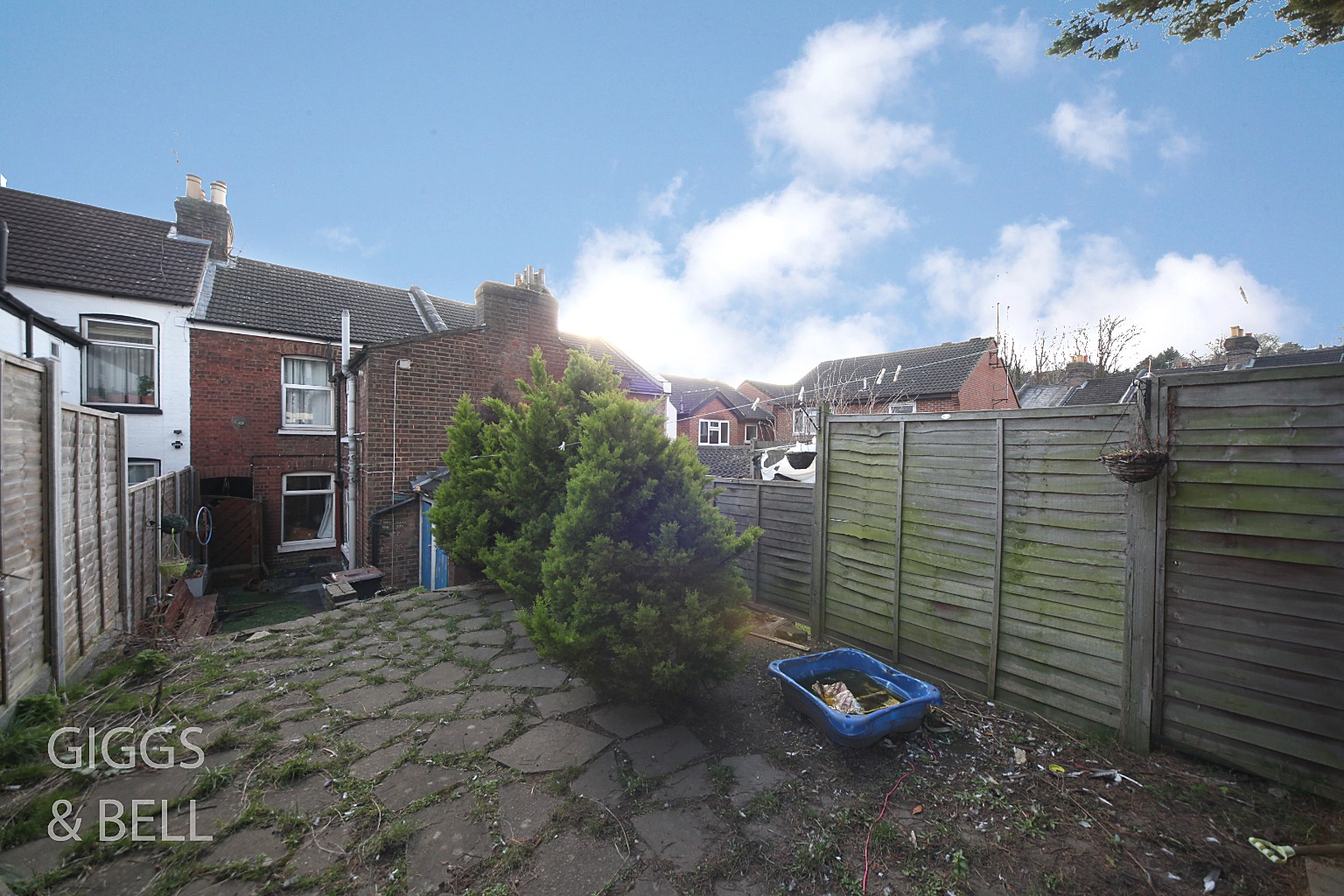 2 bed terraced house for sale in Salisbury Road, Luton 14