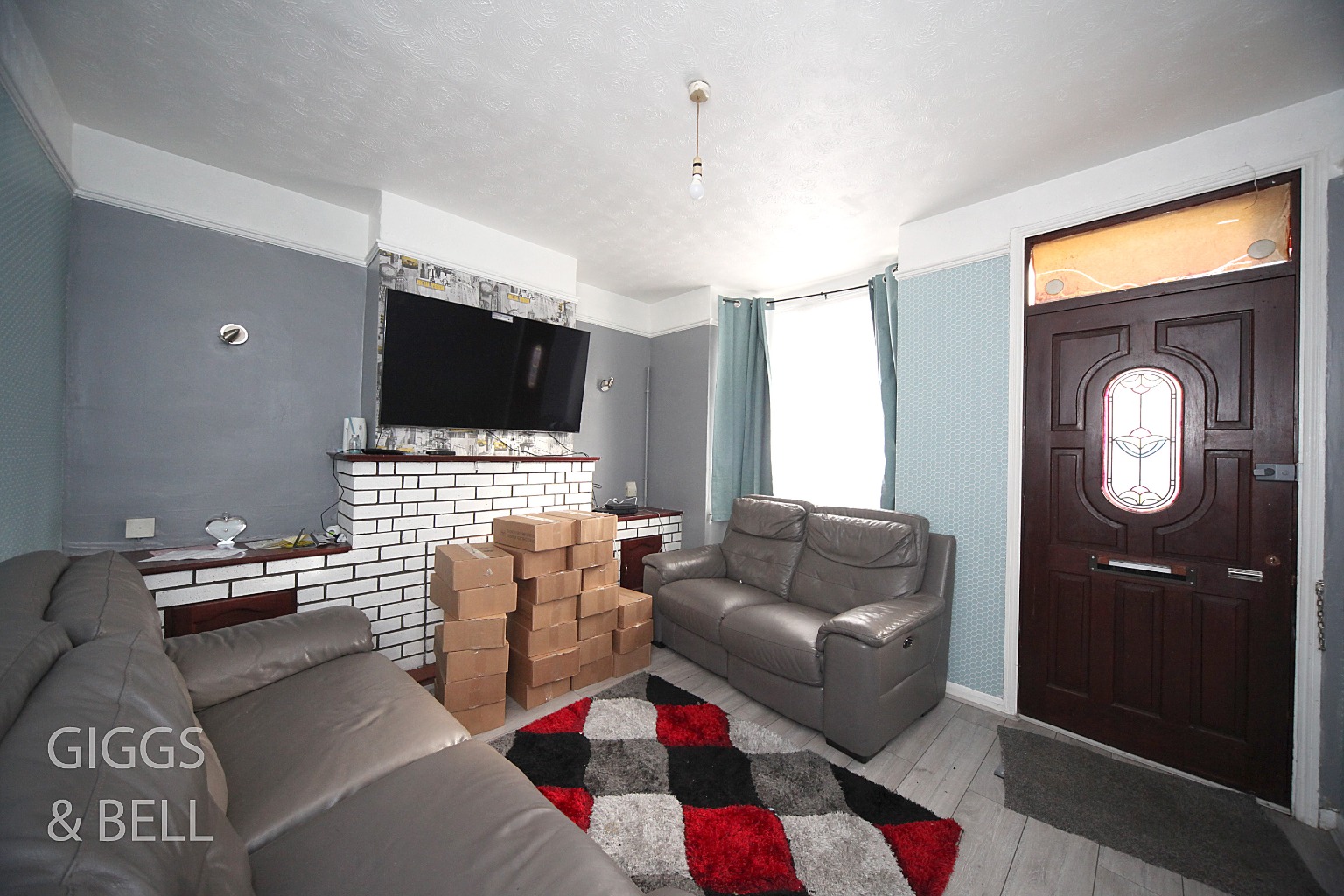 2 bed terraced house for sale in Salisbury Road, Luton 3
