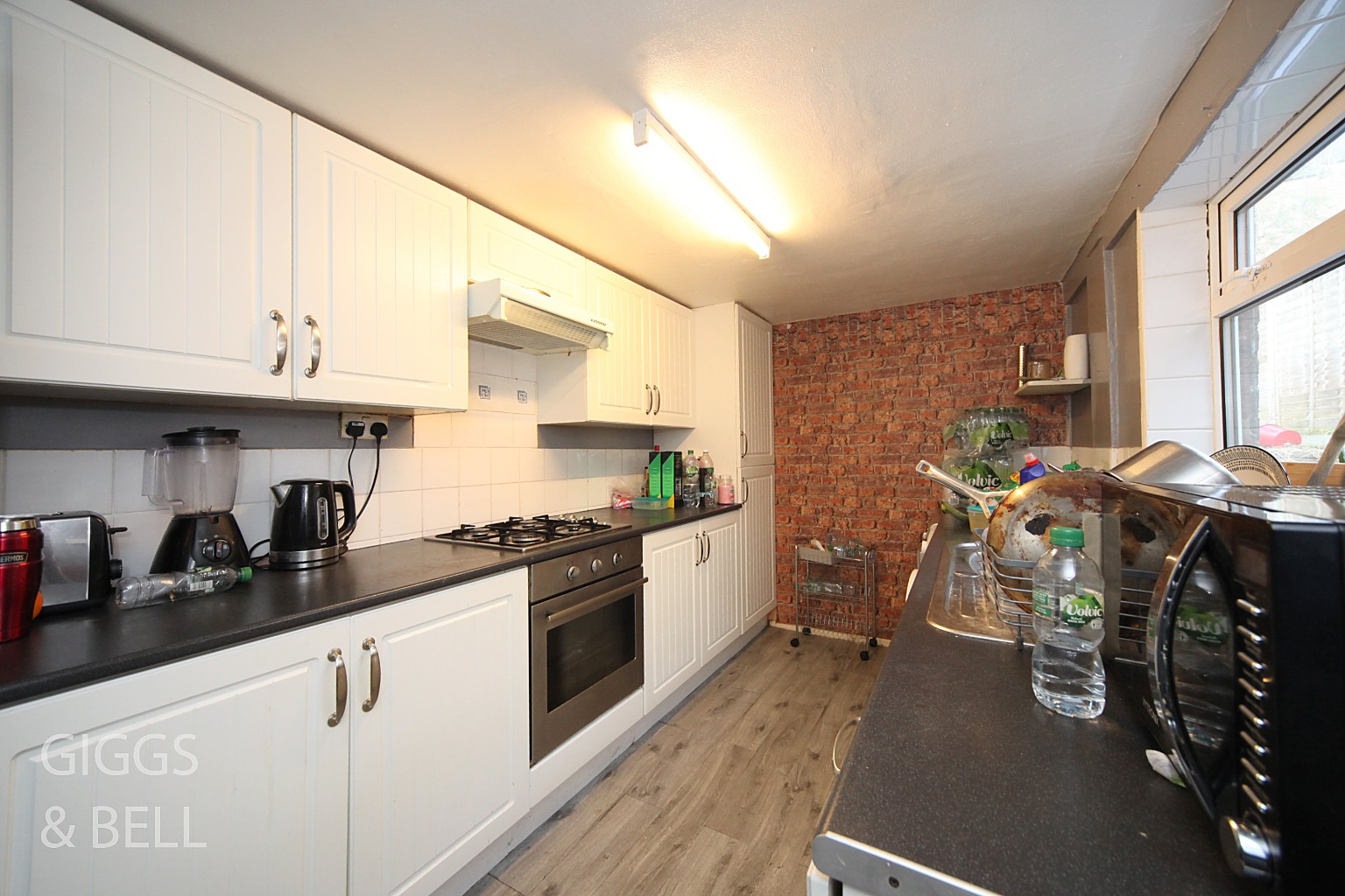 2 bed terraced house for sale in Salisbury Road, Luton 9