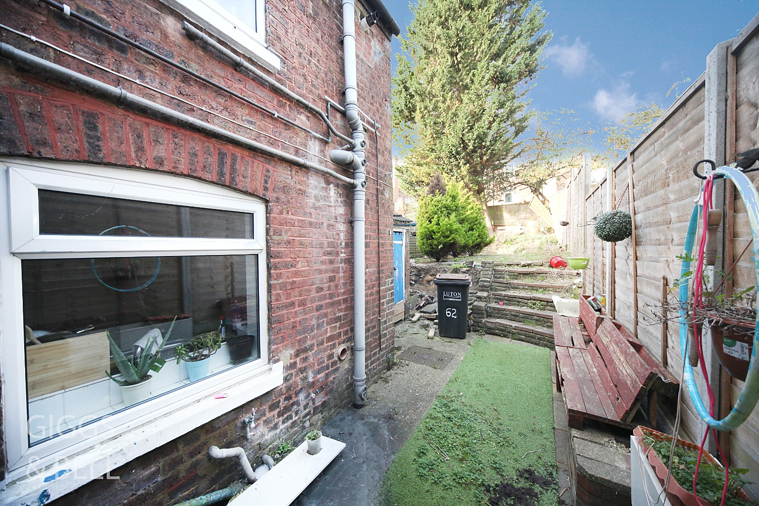 2 bed terraced house for sale in Salisbury Road, Luton 15