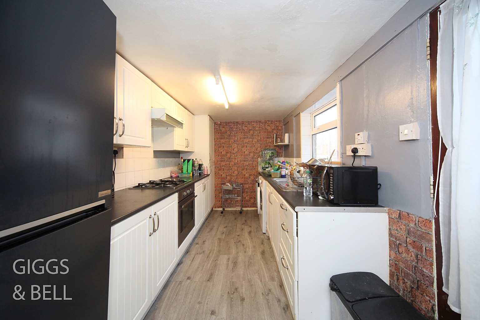 2 bed terraced house for sale in Salisbury Road, Luton 6