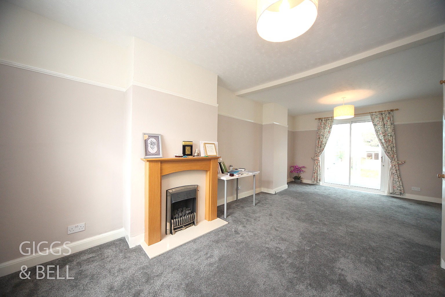 2 bed semi-detached house for sale in Hitchin Road, Luton  - Property Image 3