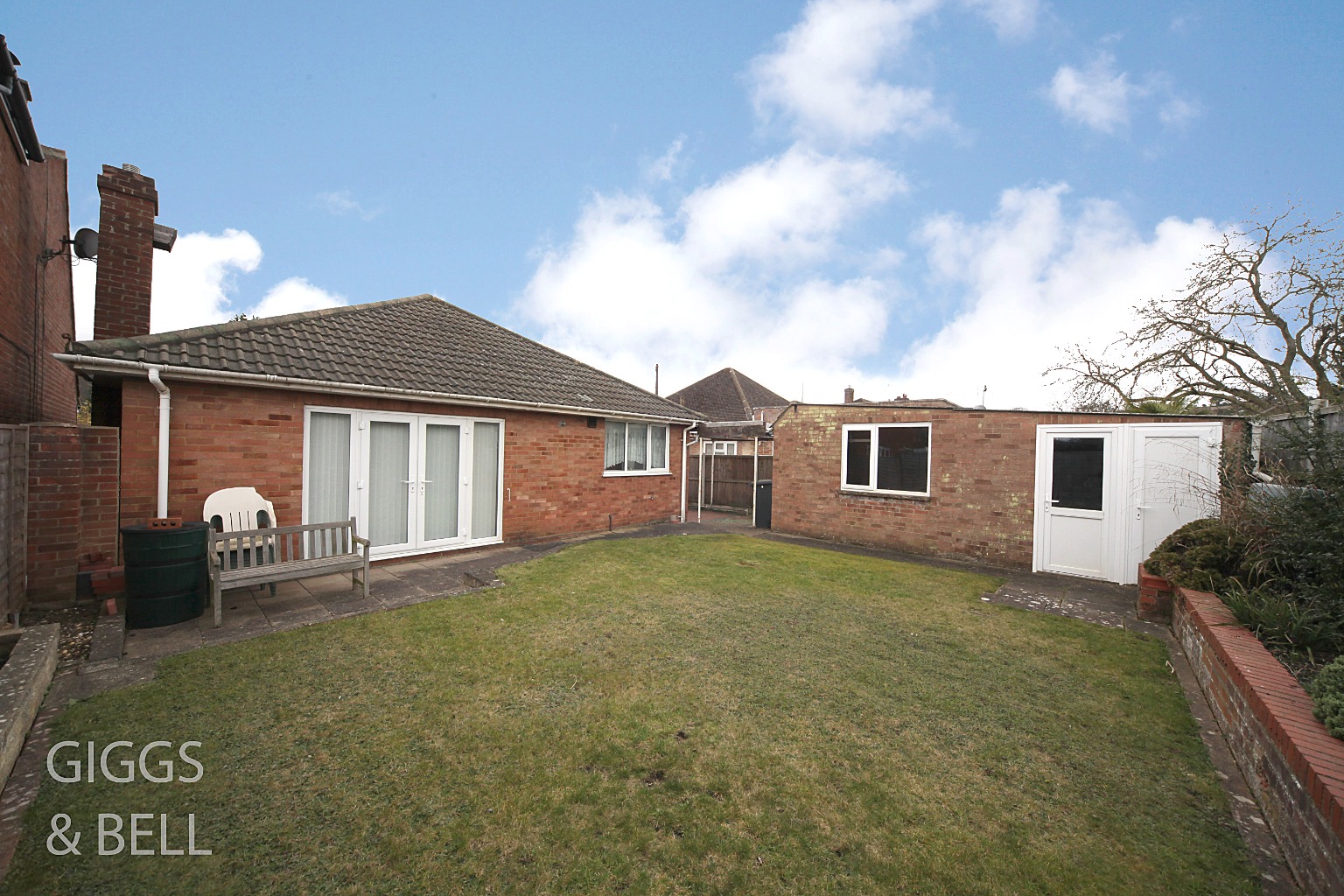 2 bed detached bungalow for sale in Eldon Road, Luton  - Property Image 13