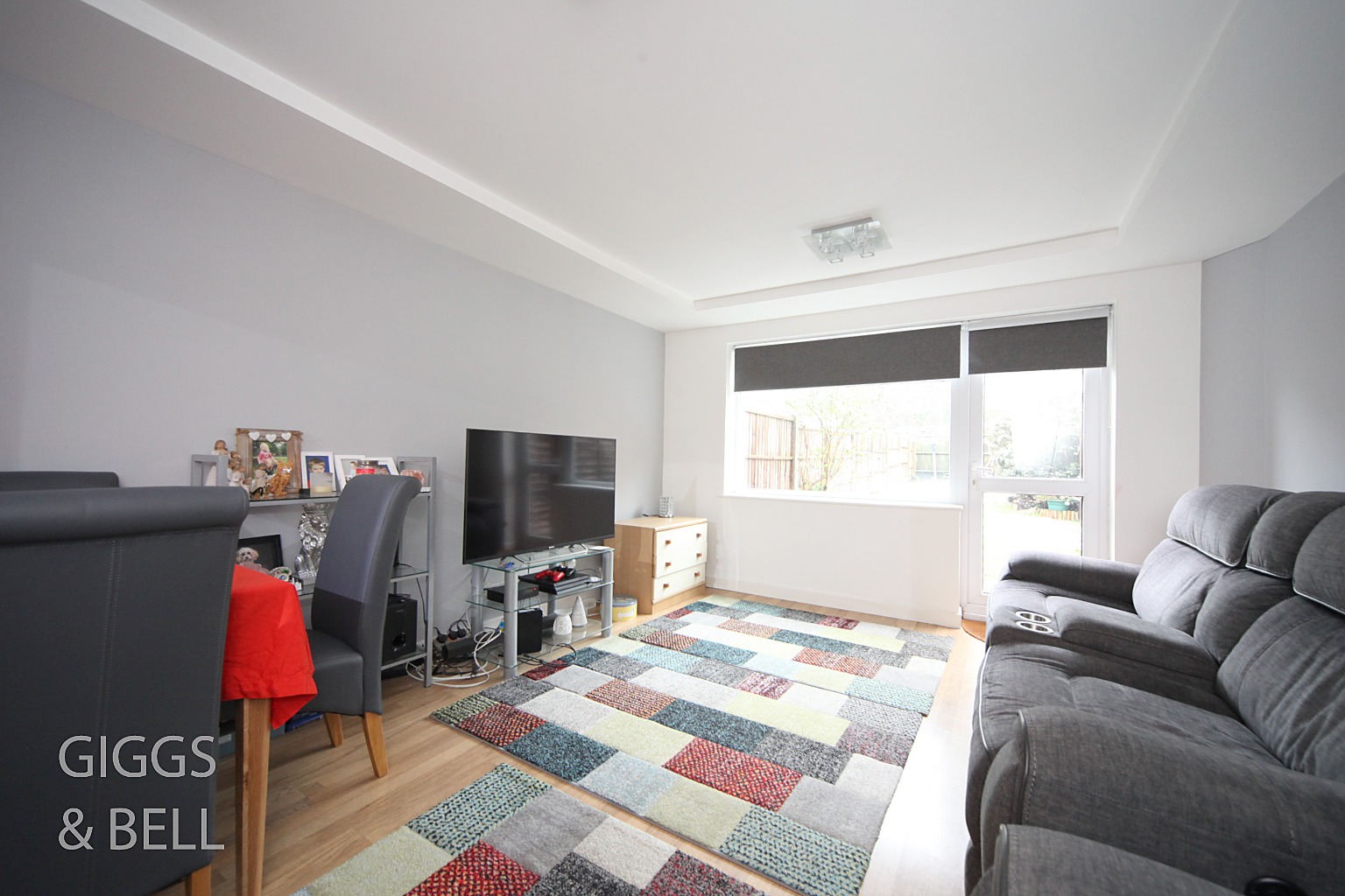 2 bed terraced house for sale in Oregon Way, Luton 2