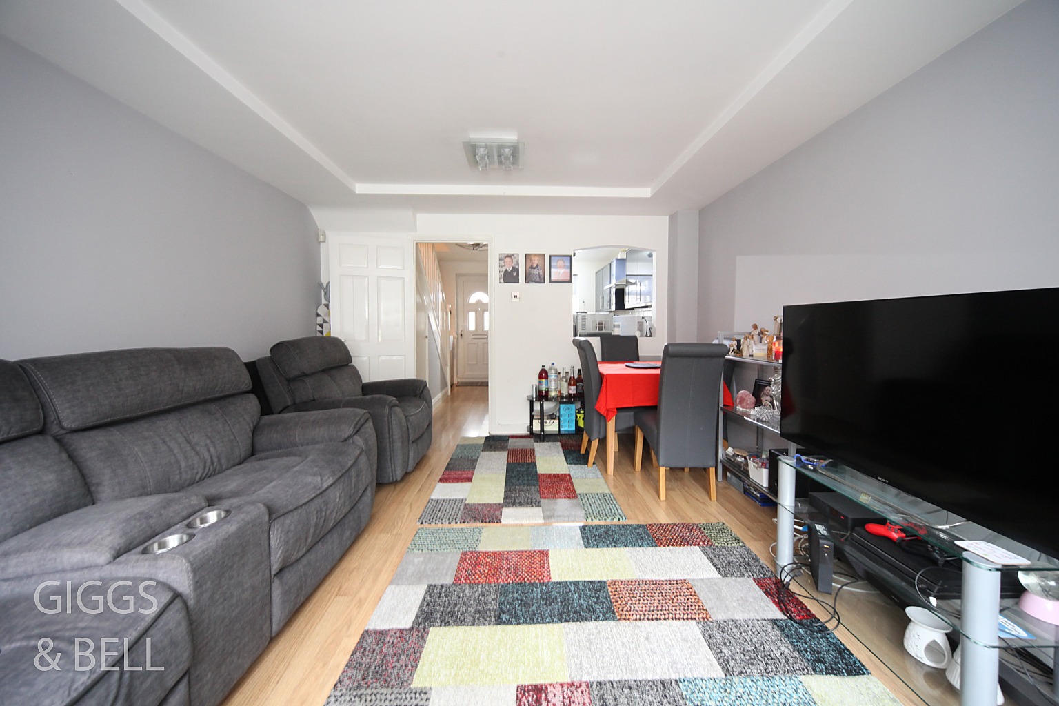 2 bed terraced house for sale in Oregon Way, Luton  - Property Image 4