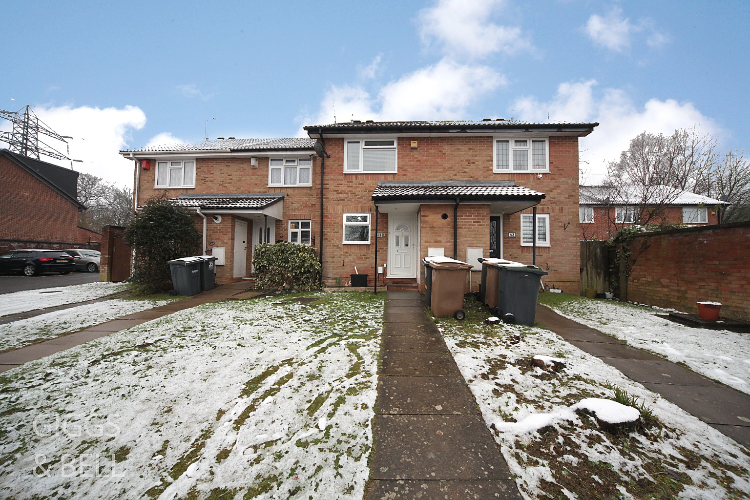 2 bed terraced house for sale in Oregon Way, Luton, LU3 
