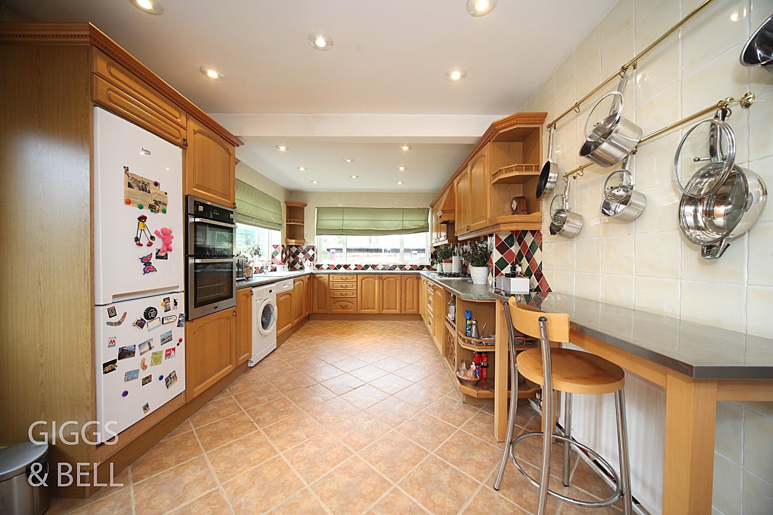 3 bed bungalow for sale in Ryecroft Way, Luton  - Property Image 5