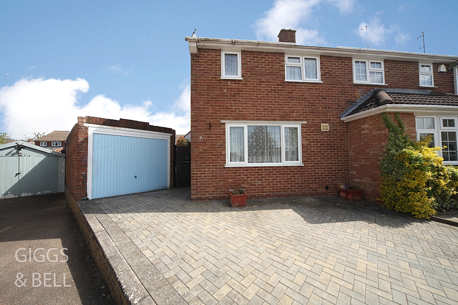 2 bed semi-detached house for sale in Lime Tree Close, Luton  - Property Image 19