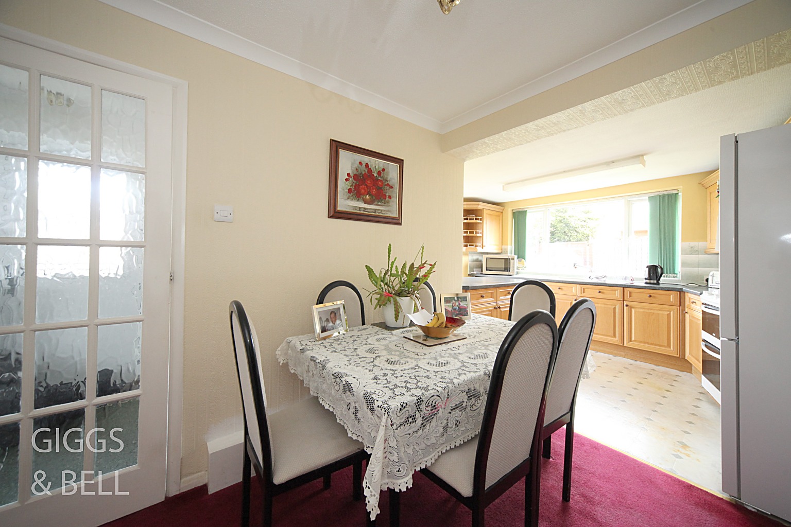 2 bed semi-detached house for sale in Lime Tree Close, Luton  - Property Image 5