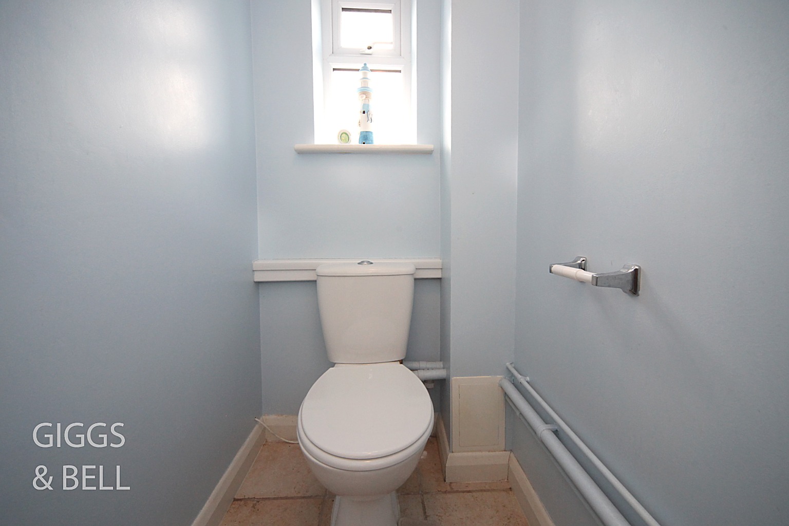 2 bed terraced house for sale in Fermor Crescent, Luton 17