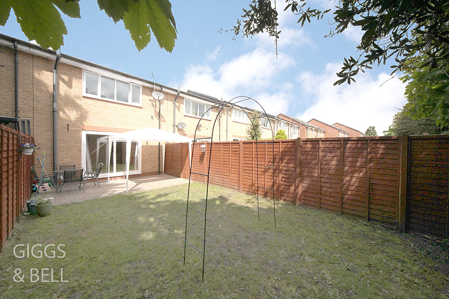 2 bed terraced house for sale in Fermor Crescent, Luton  - Property Image 20