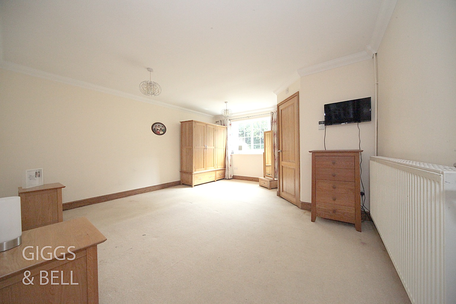 3 bed detached bungalow for sale in Sedbury Close, Luton  - Property Image 16