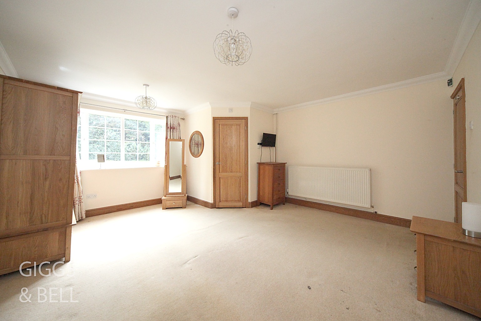 3 bed detached bungalow for sale in Sedbury Close, Luton 16