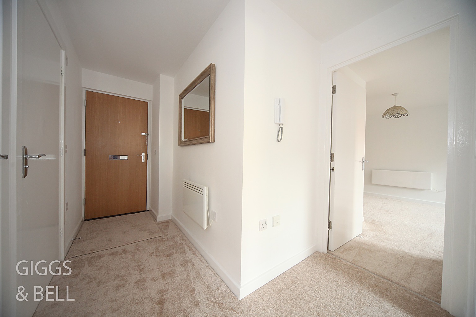 2 bed ground floor flat for sale in Holly Street, Luton  - Property Image 3