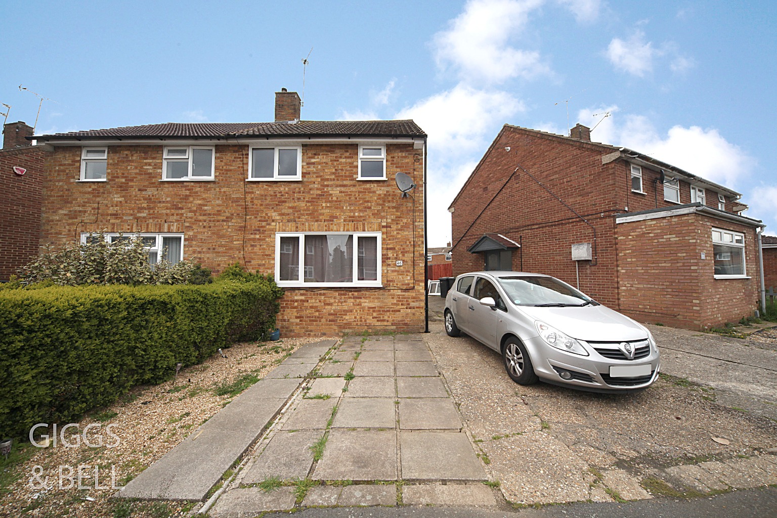 2 bed semi-detached house for sale in Peartree Road, Luton, LU2 