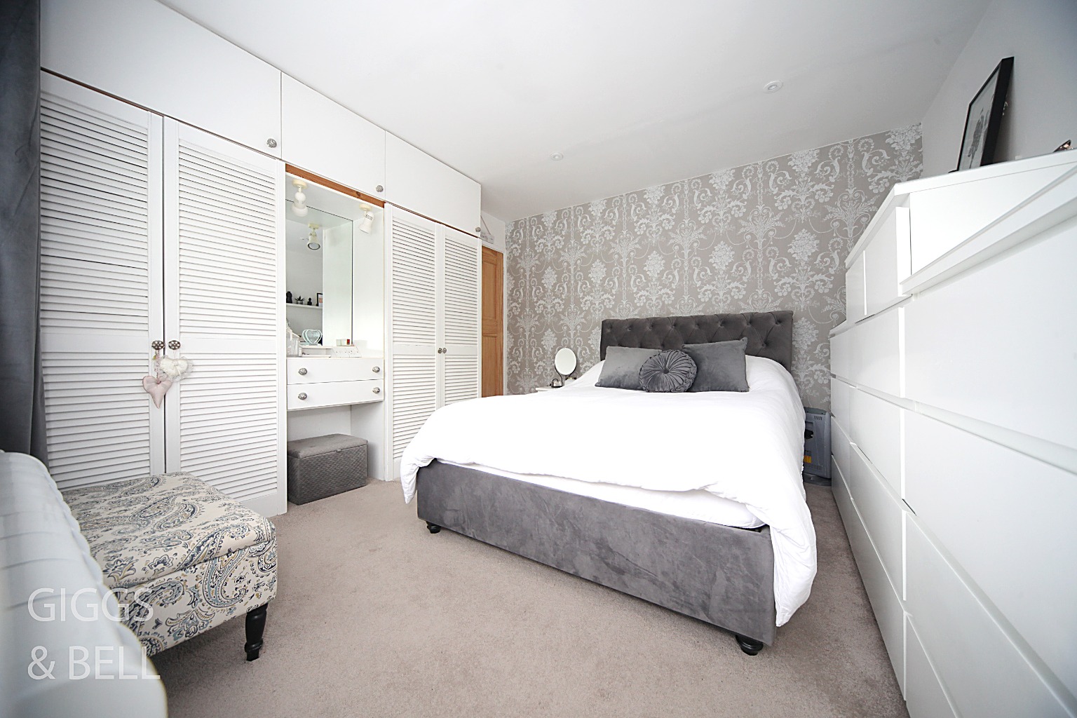2 bed maisonette for sale in Birchen Grove, Luton  - Property Image 10
