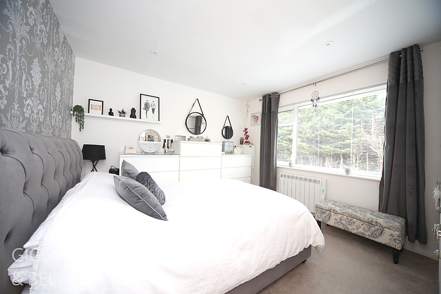2 bed maisonette for sale in Birchen Grove, Luton 8