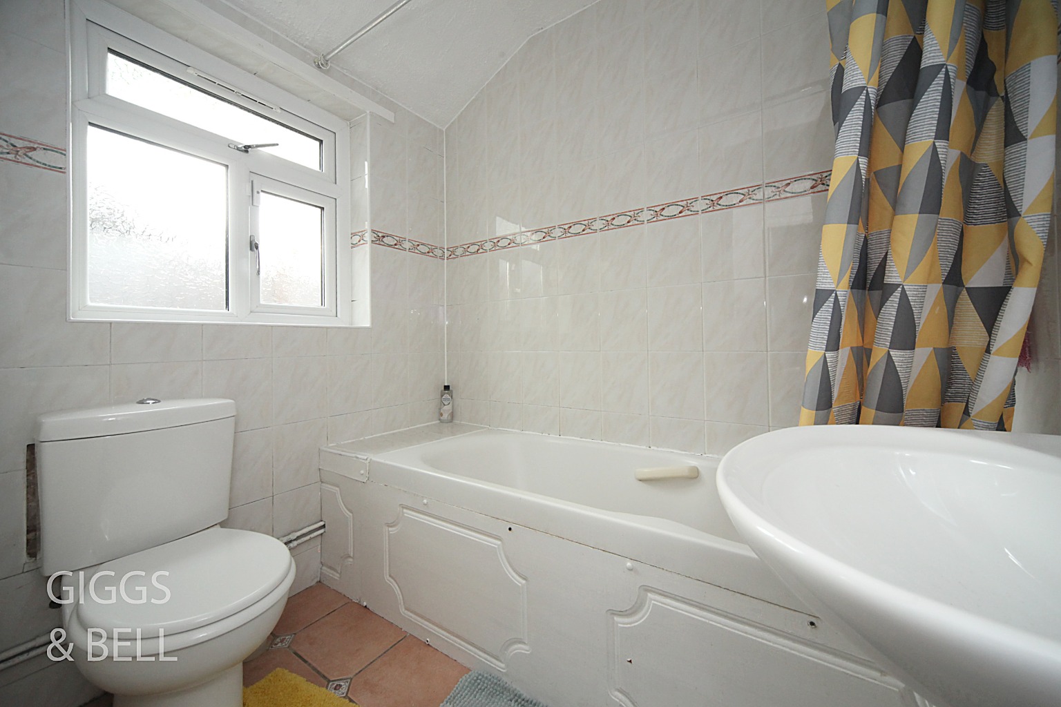 2 bed terraced house for sale in Dane Road, Luton 8