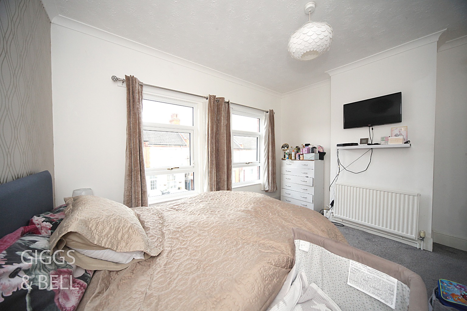 2 bed terraced house for sale in Dane Road, Luton 6