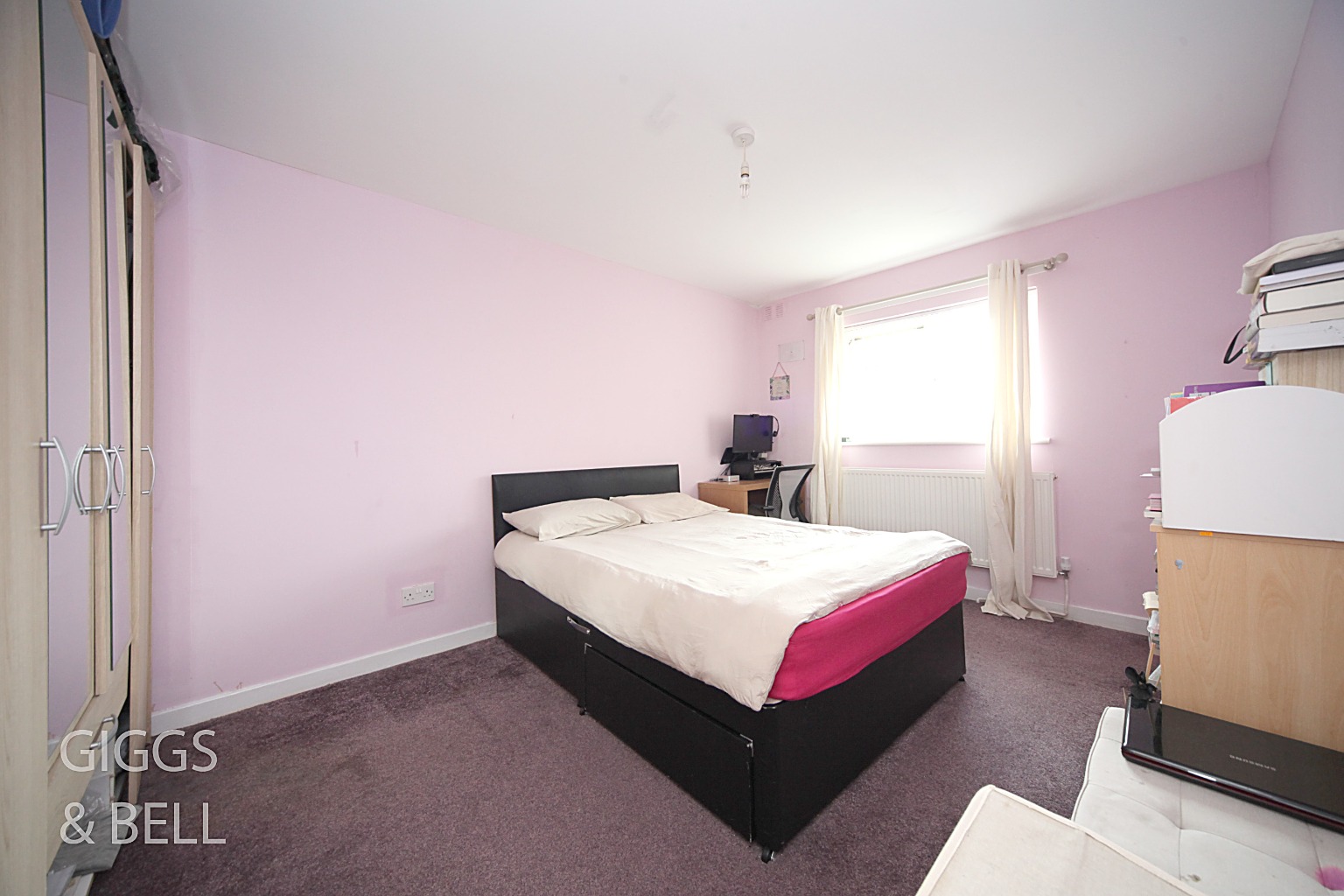 3 bed end of terrace house for sale in Holkham Close, Luton 9