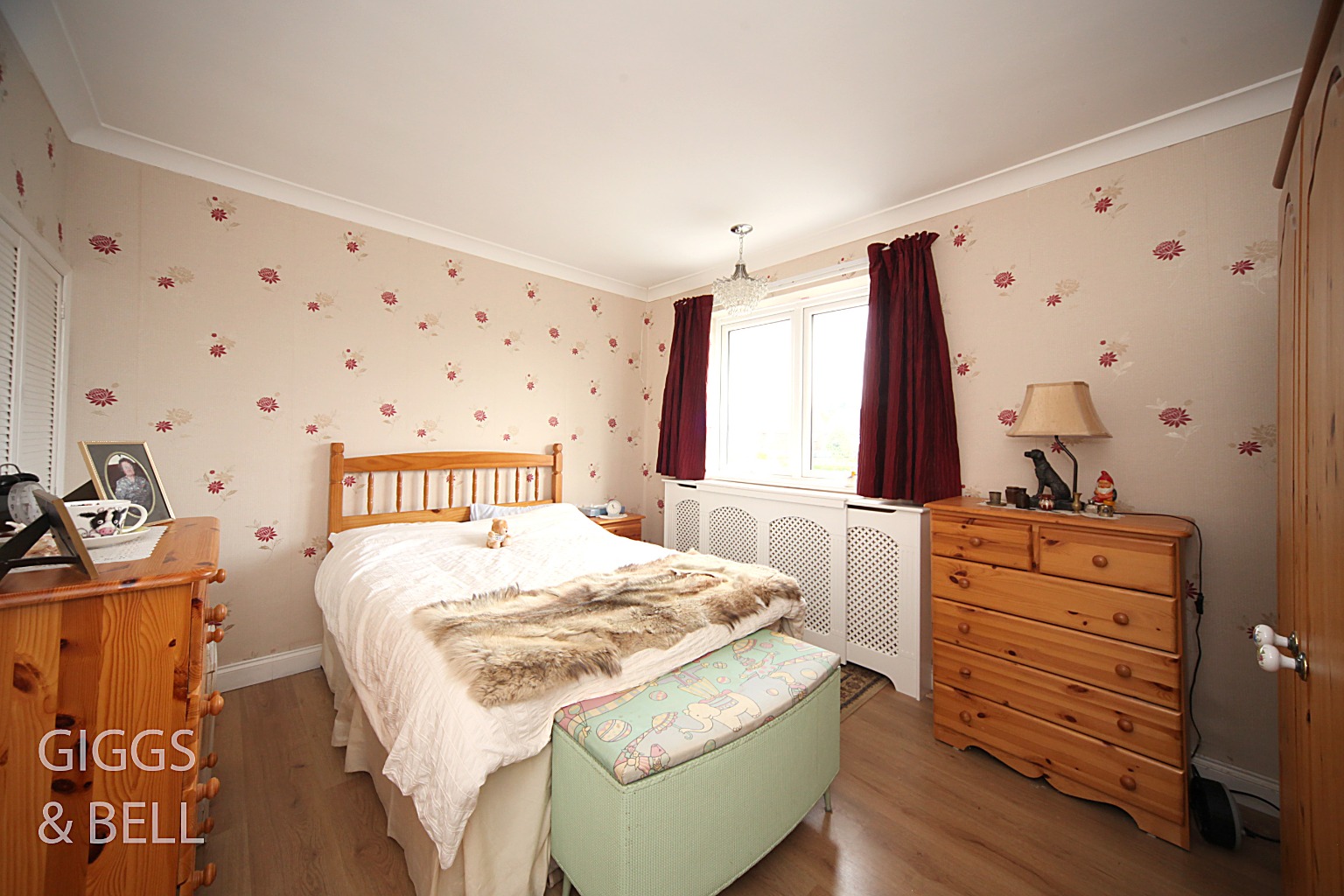 3 bed terraced house for sale in Whipperley Way, Luton  - Property Image 8