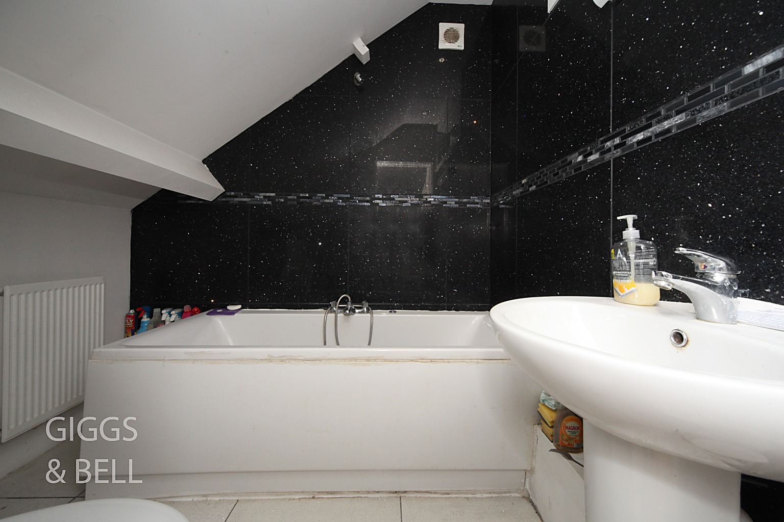 4 bed semi-detached house for sale in Alton Road, Luton  - Property Image 15