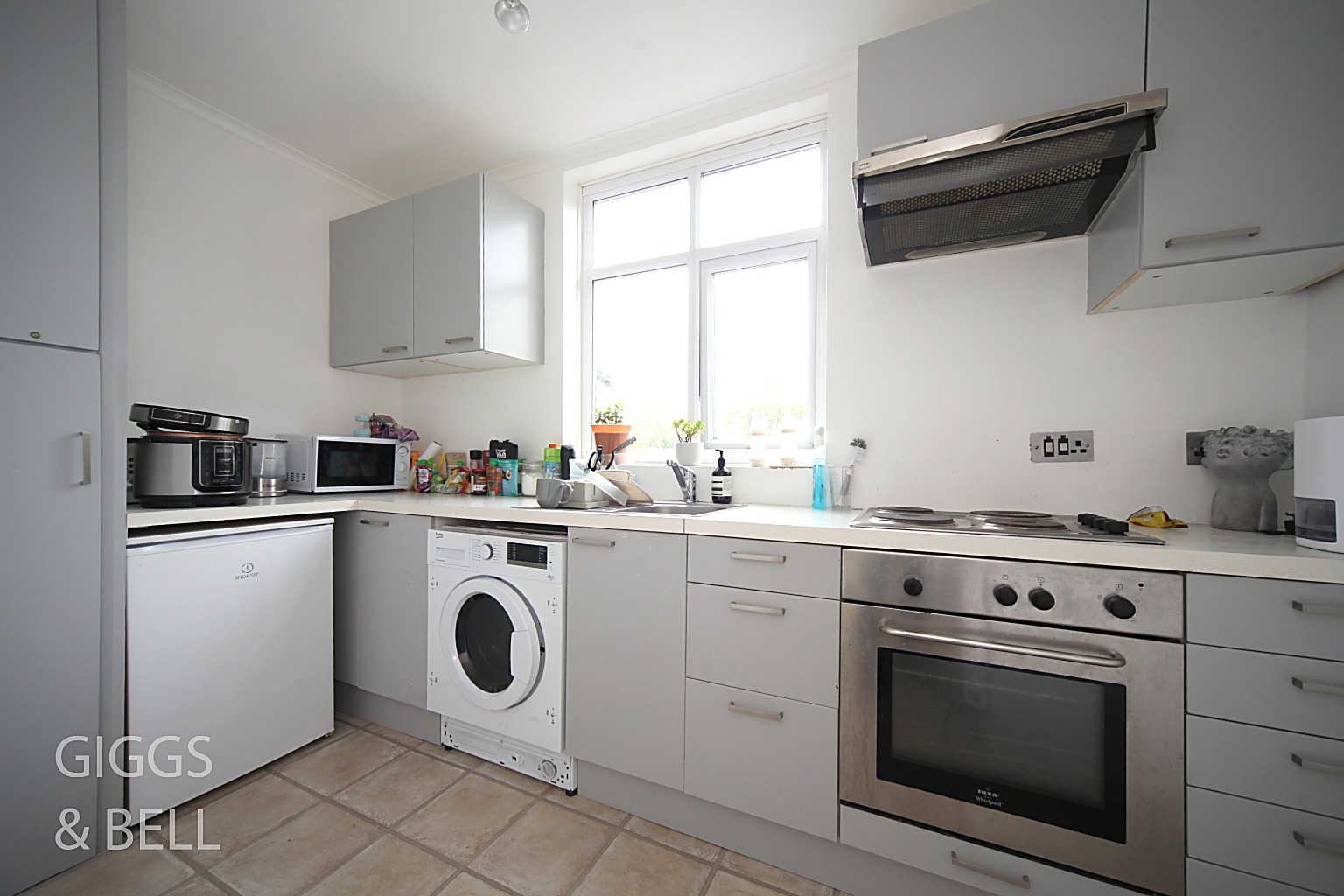 1 bed flat for sale in Crescent Road, Luton 6