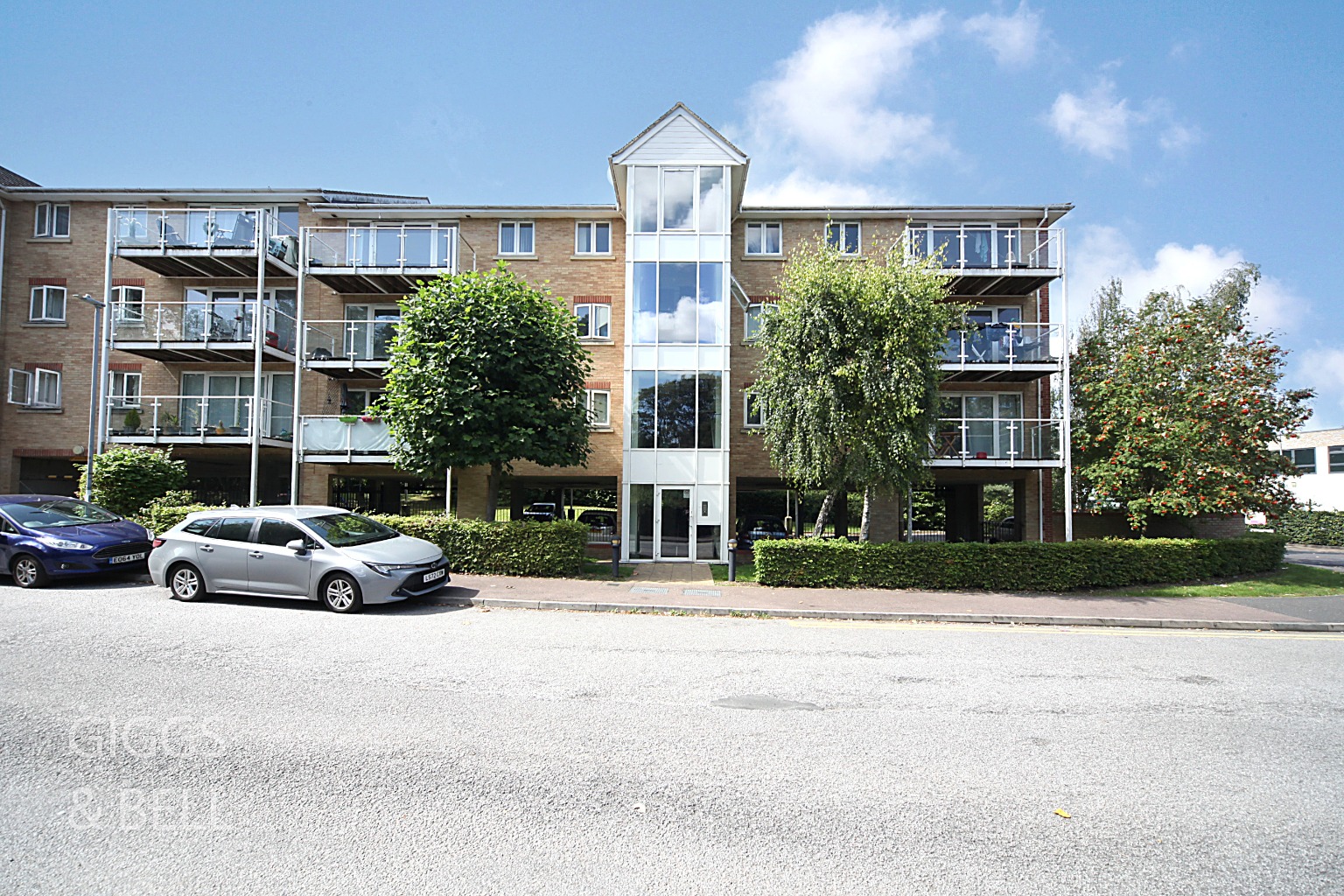 2 bed flat for sale in Foxglove Way, Luton 13