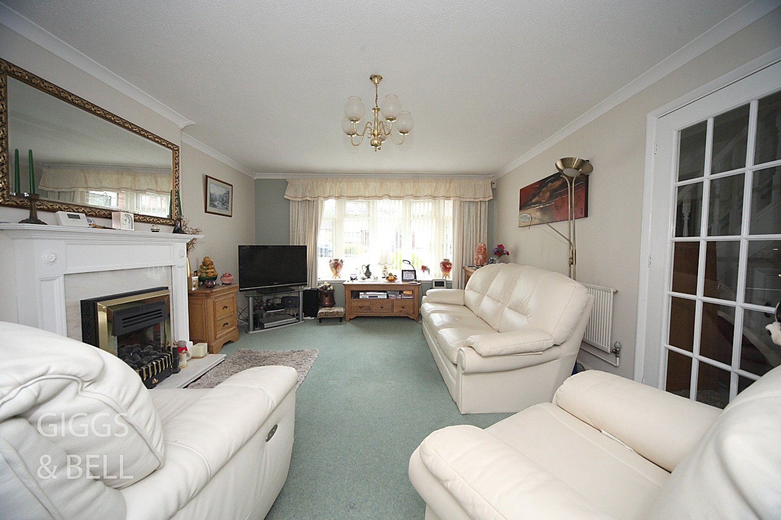 4 bed detached house for sale in Turnpike Drive, Luton  - Property Image 5