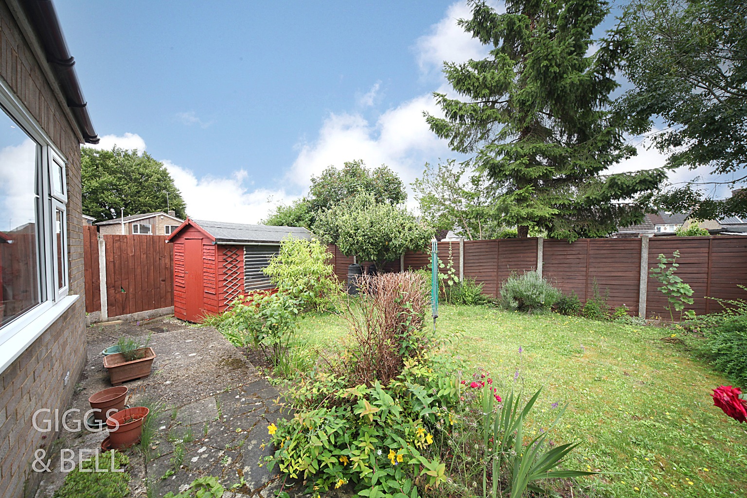 2 bed bungalow for sale in Tintagel Close, Luton 14