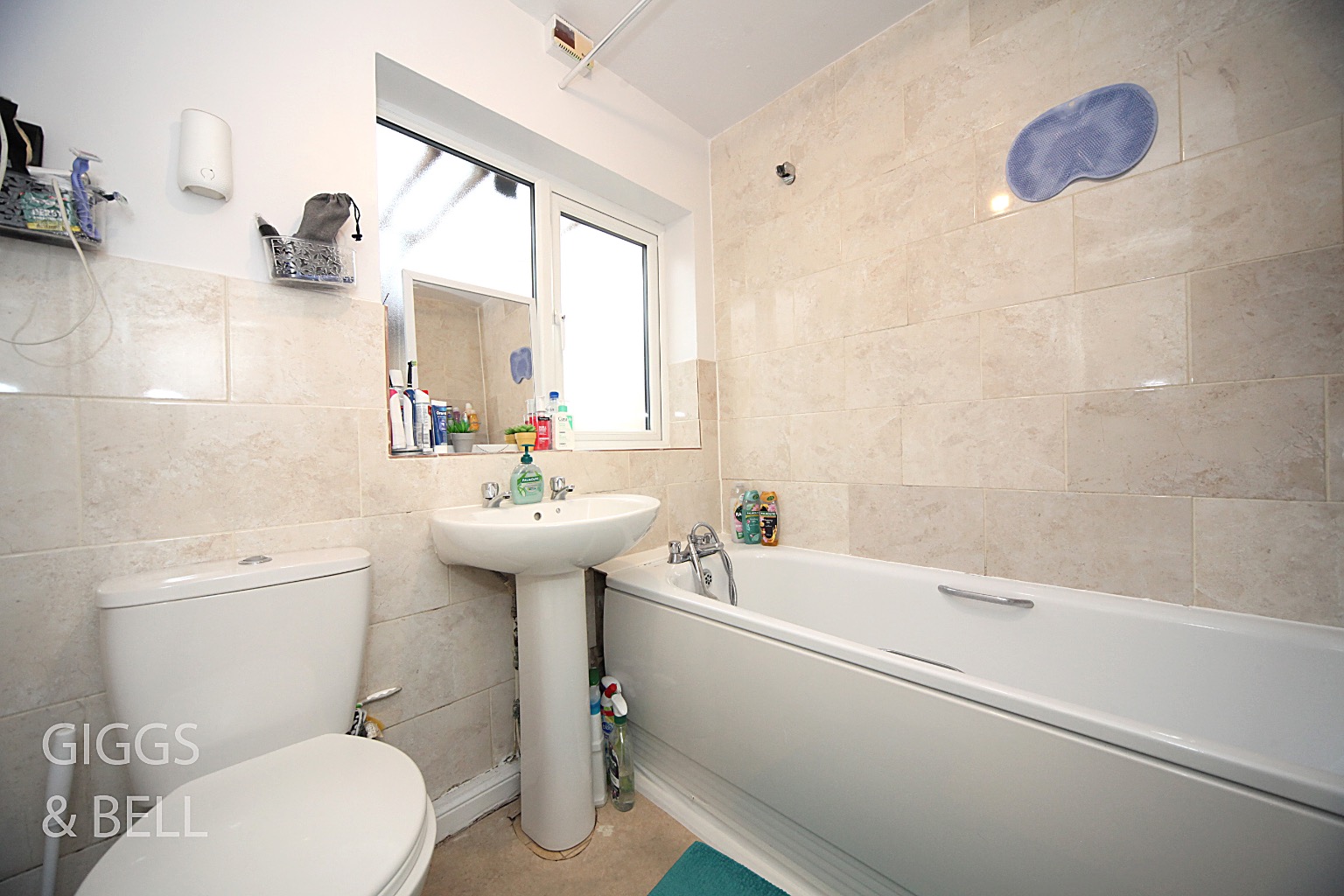 2 bed semi-detached house for sale in Chiltern Rise, Luton 13