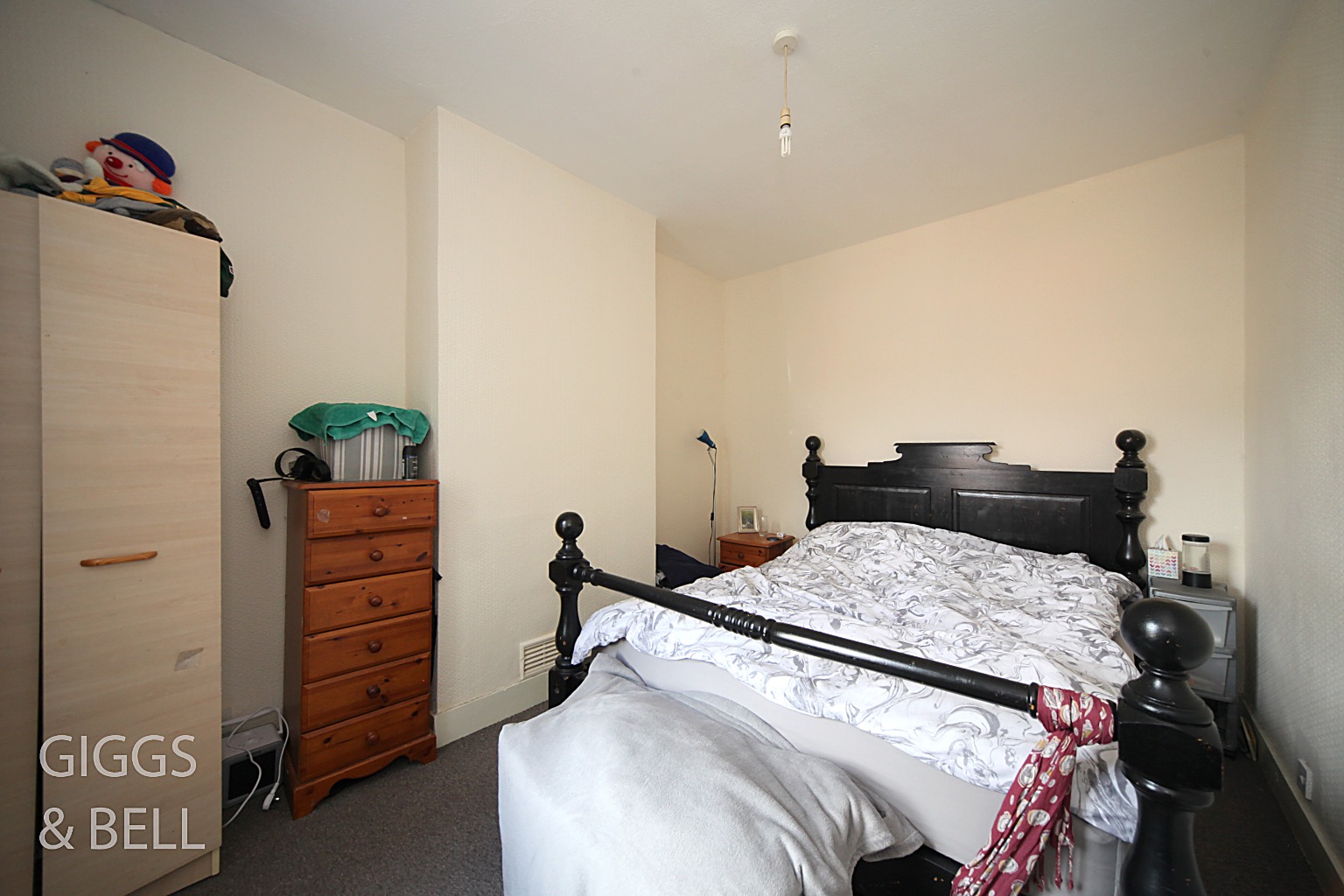 2 bed semi-detached house for sale in Chiltern Rise, Luton  - Property Image 7