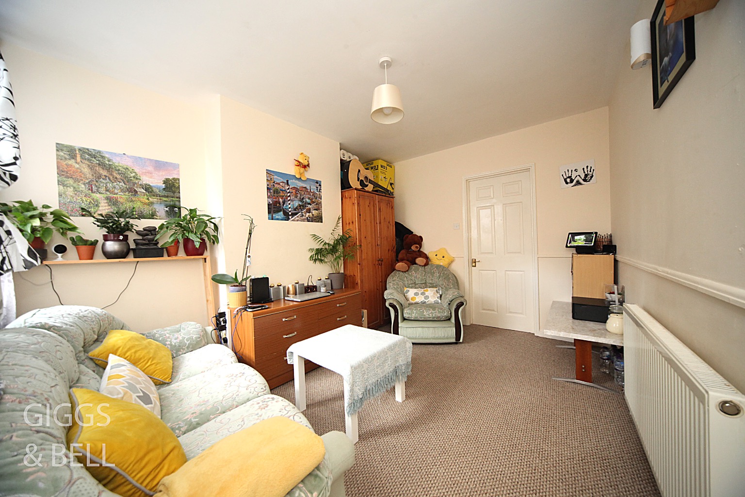 2 bed semi-detached house for sale in Chiltern Rise, Luton  - Property Image 6