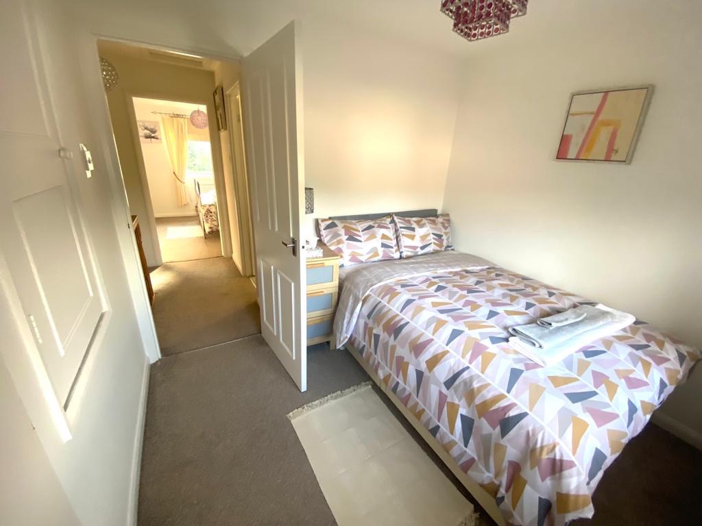 2 bed terraced house for sale in Oregon Way, Luton 11