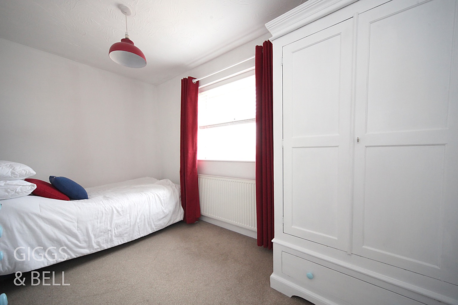 4 bed detached house for sale in Elvington Gardens, Luton  - Property Image 16